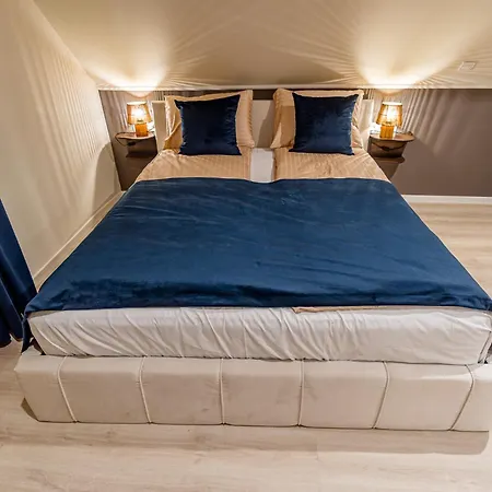 Karl Lux Appartement *